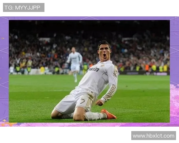 哪个足球明星在赛场外也热衷于吹头发的时尚潮流探秘 哪个足球明星在赛场外也热衷于吹头发的时尚潮流探秘