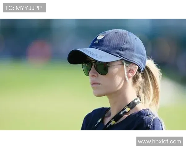 韩国现役足球明星太太团的魅力与生活揭秘让我们一起走进她们的精彩世界